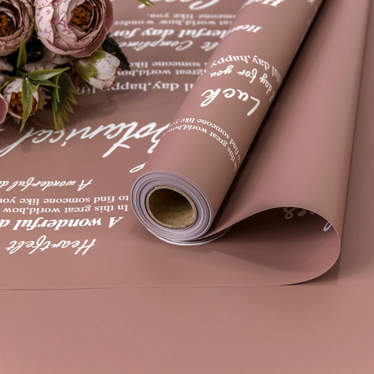 1662/4099 Плёнка 0,58*10м матовая с печатью "Good Luck" 65мкм Тёмно-пудровый 1/30